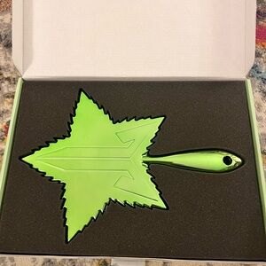 Limited-edition Jeffree Star Green Chrome Handheld Mirror
